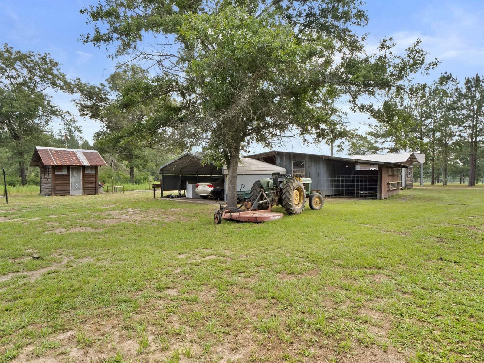 113 Lew Barron Rd, Merryville, LA 70653