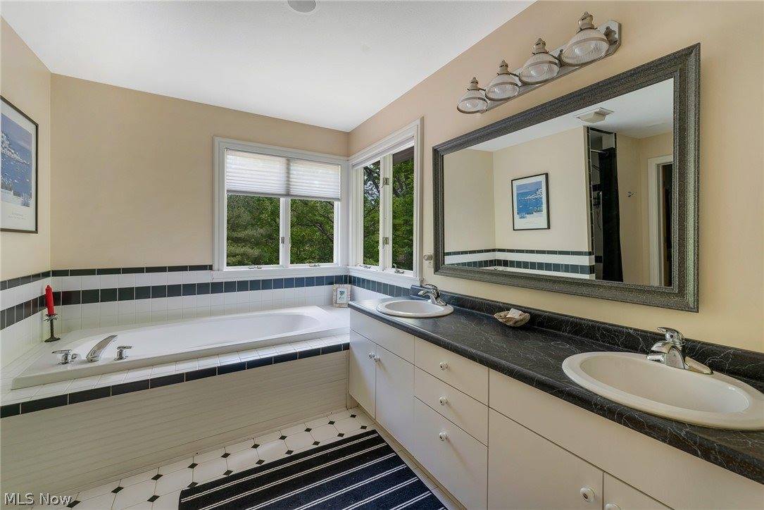 4201 South Turner Road, Canfield, OH 44406