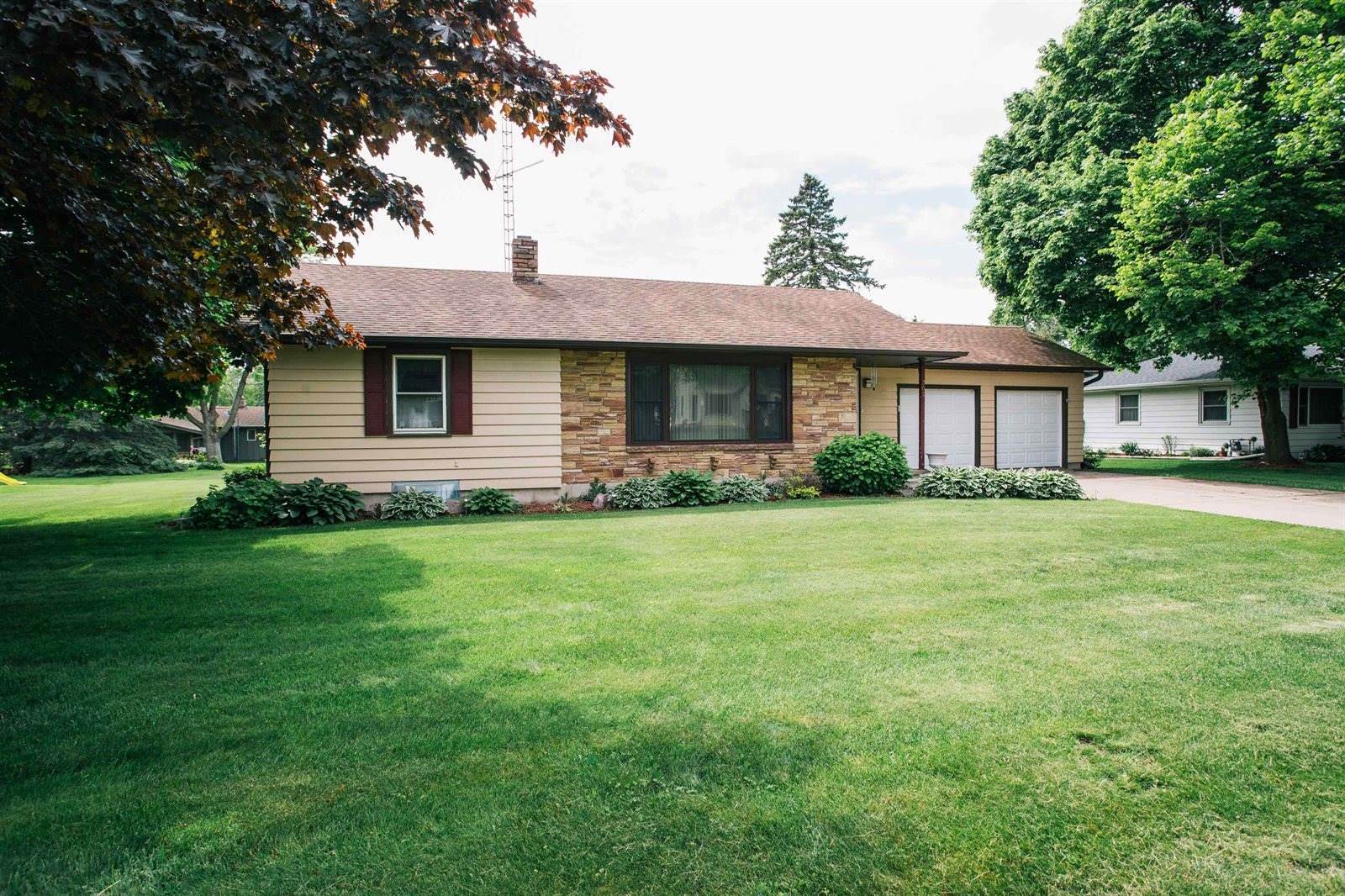 307 N West Street, Loyal, WI 54446