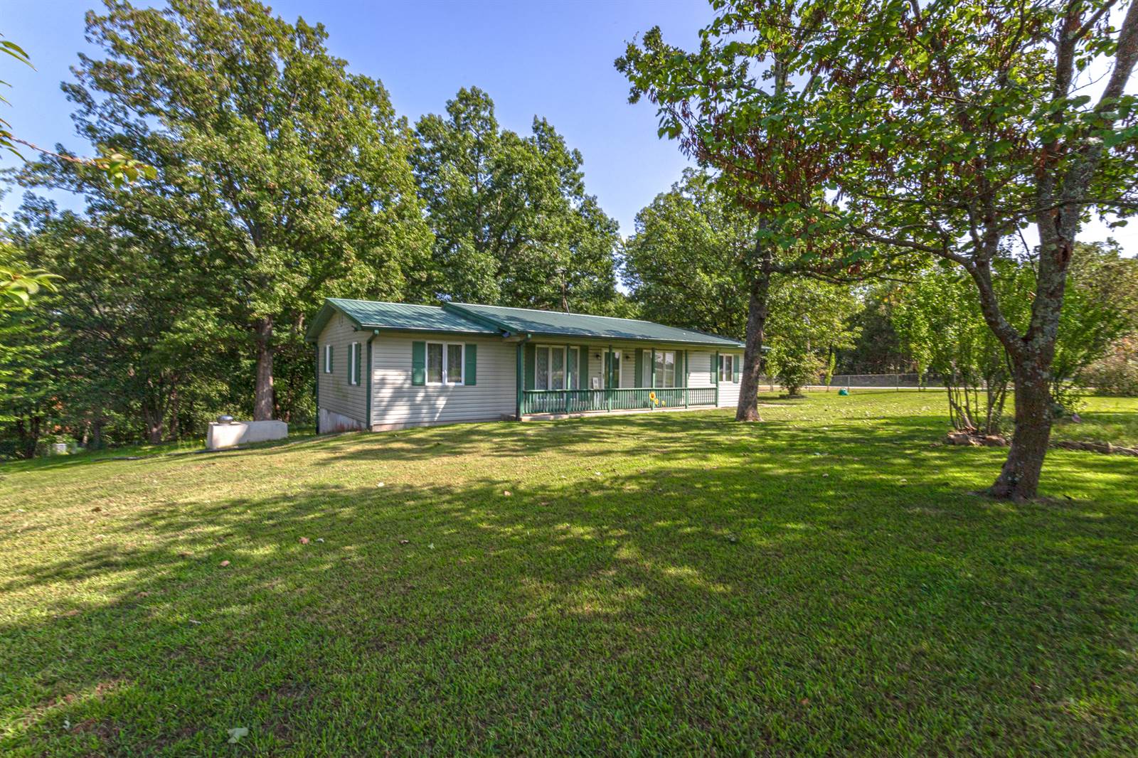 14206 Hwy AW, Plato, MO 65552