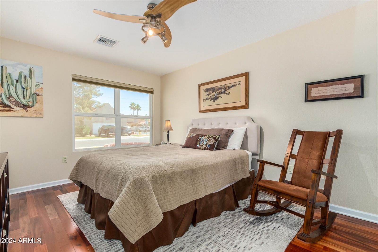 1534 East Commerce Avenue, Gilbert, AZ 85234