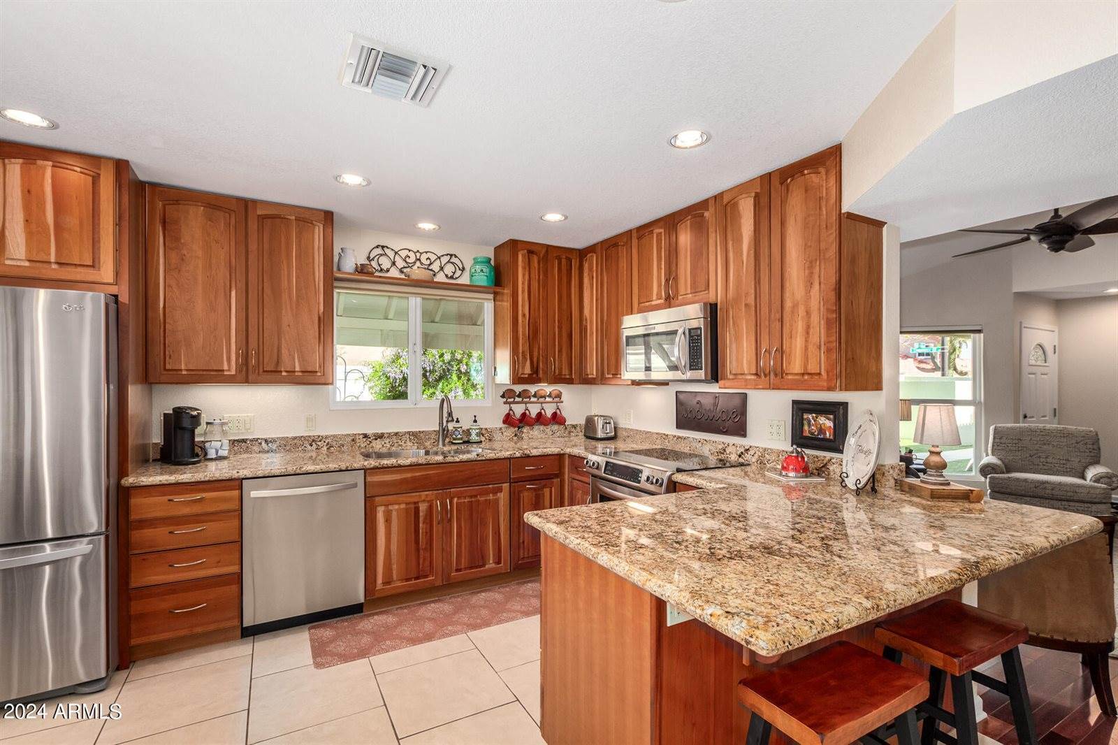 1534 East Commerce Avenue, Gilbert, AZ 85234