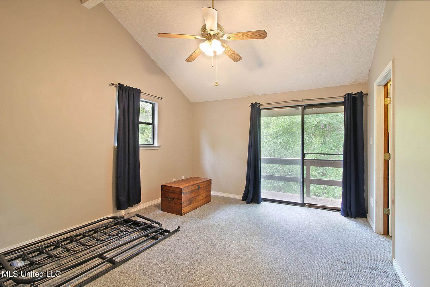 3412 North 4th Street, Ocean Springs, MS 39564