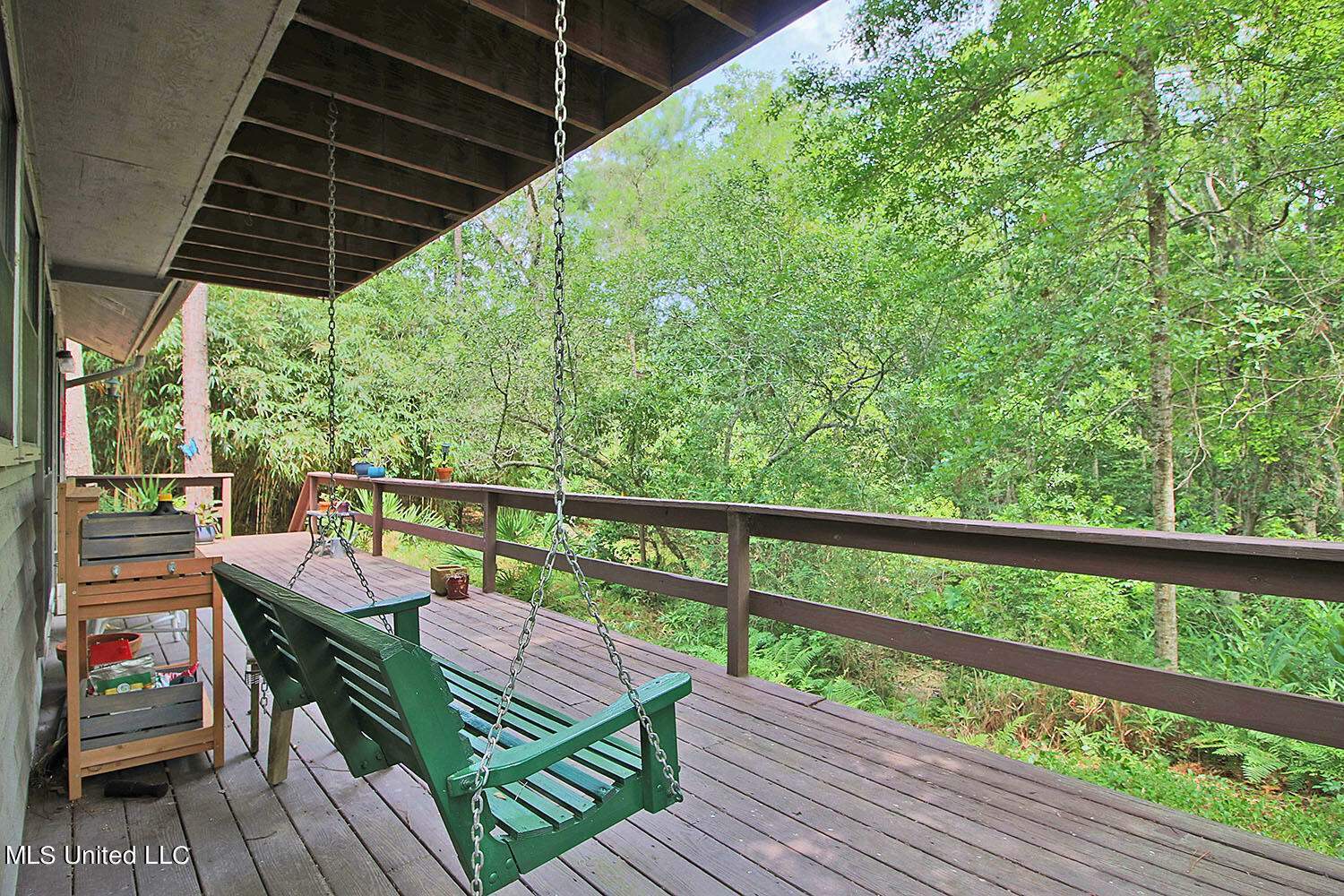 3412 North 4th Street, Ocean Springs, MS 39564