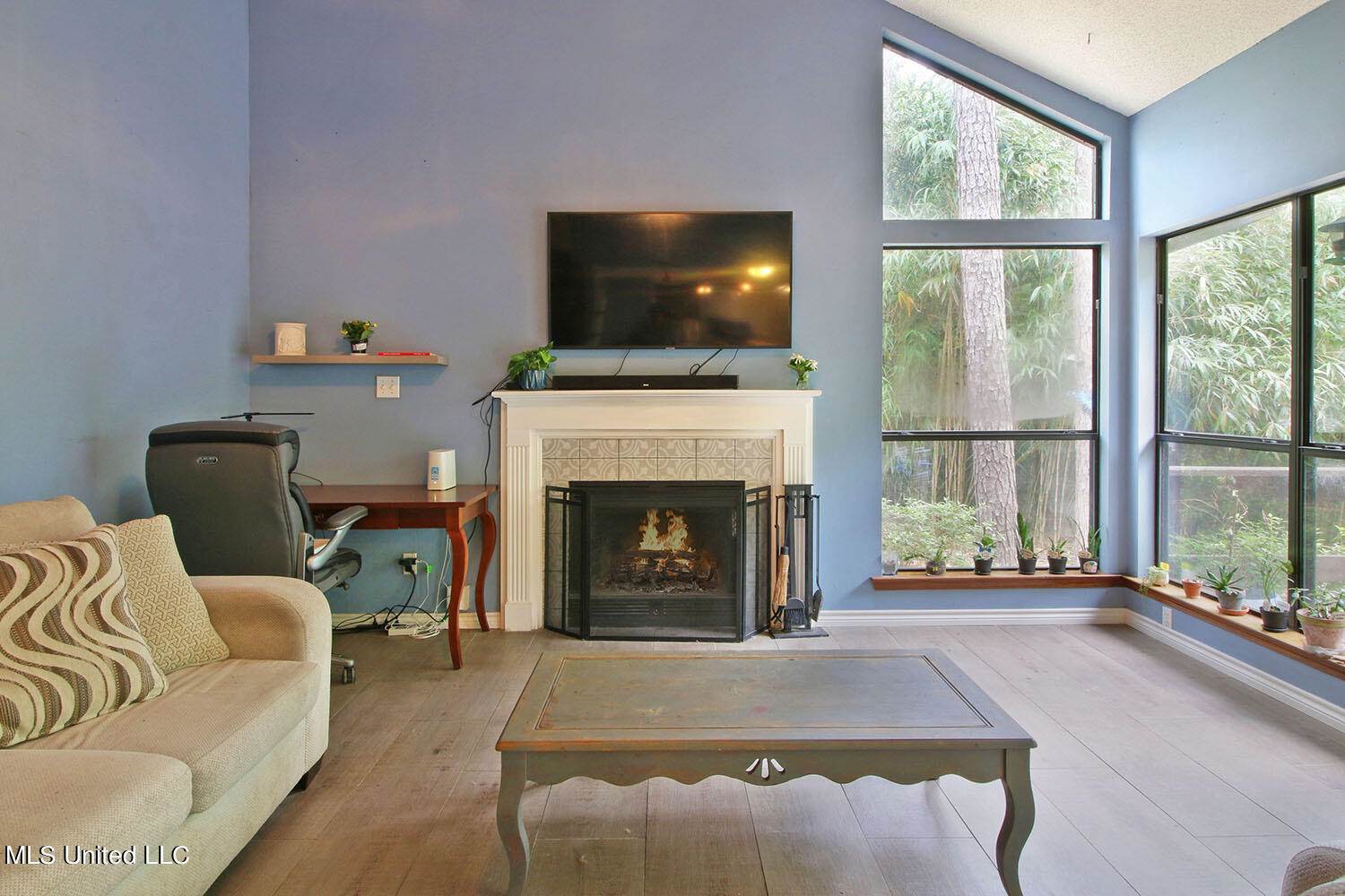 3412 North 4th Street, Ocean Springs, MS 39564