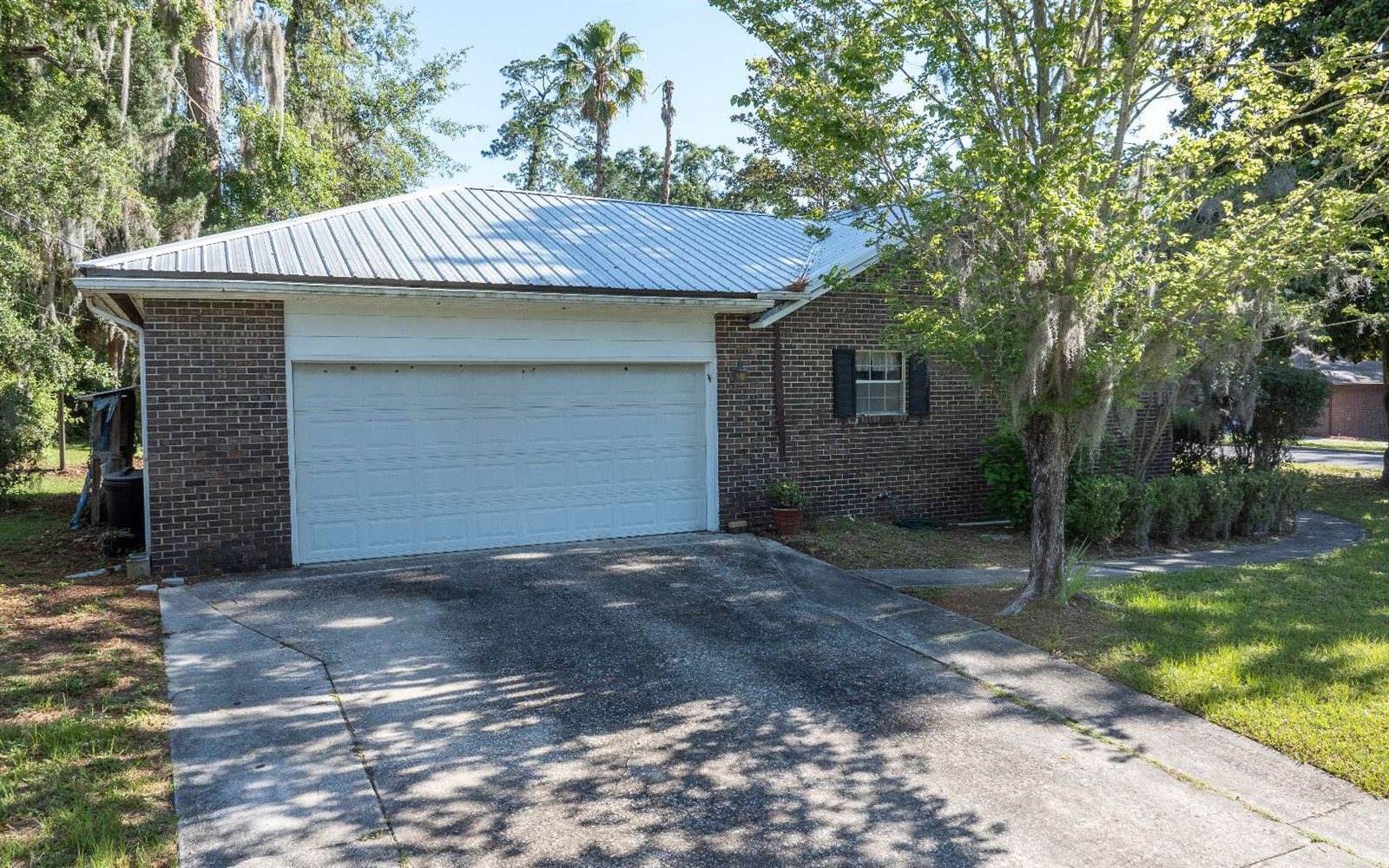 836 SW Lake Montgomery Ave, Lake City, FL 32025