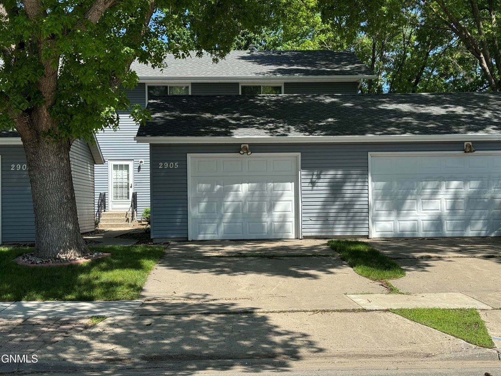 2905 Warwick Loop, Bismarck, ND 58504