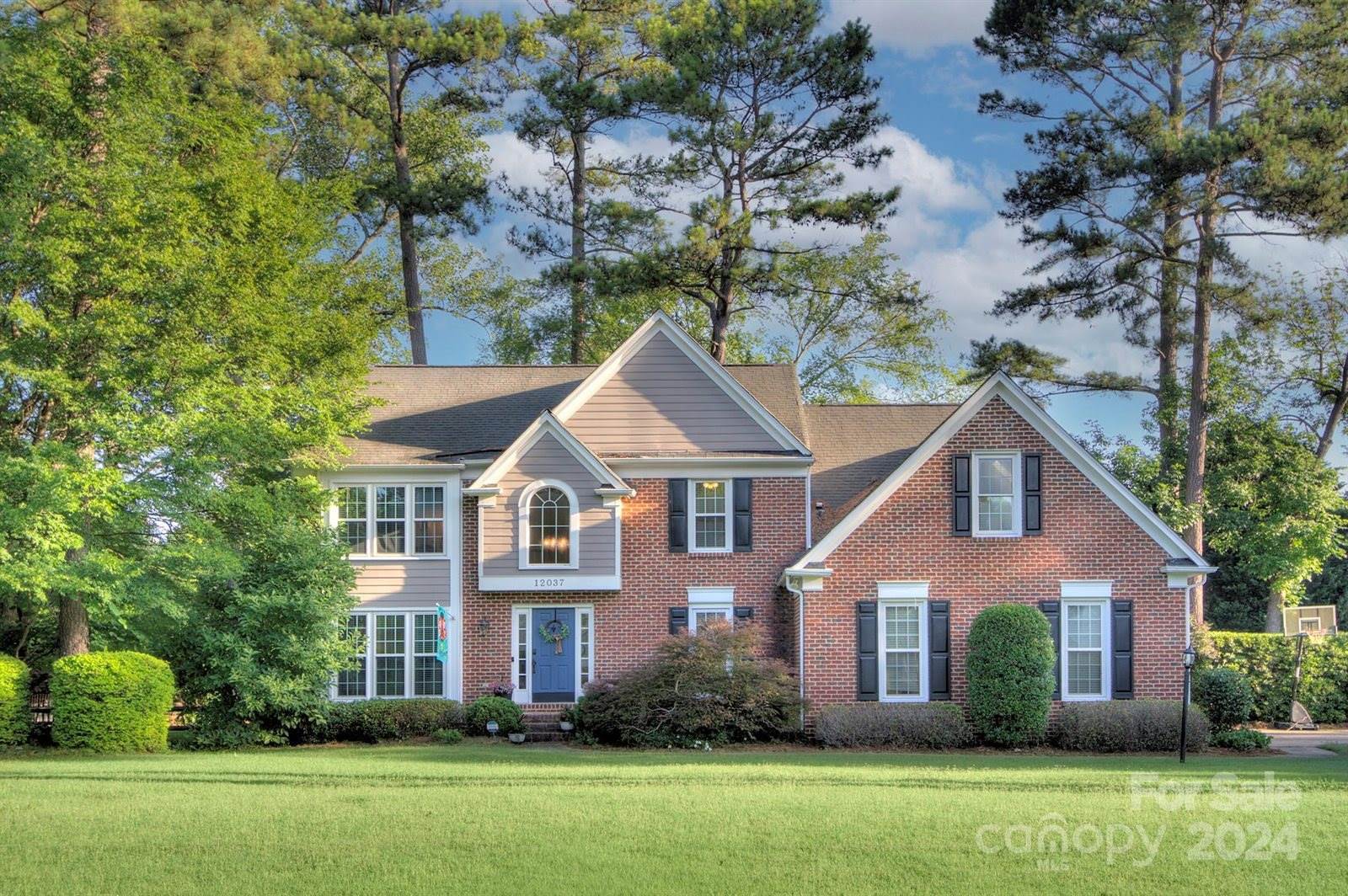 12037 Provincetowne Drive, Charlotte, NC 28277