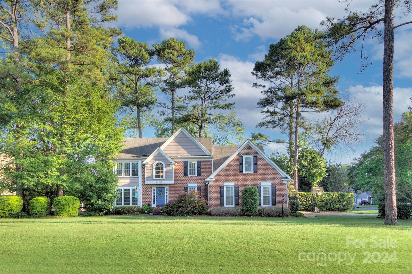 12037 Provincetowne Drive, Charlotte, NC 28277