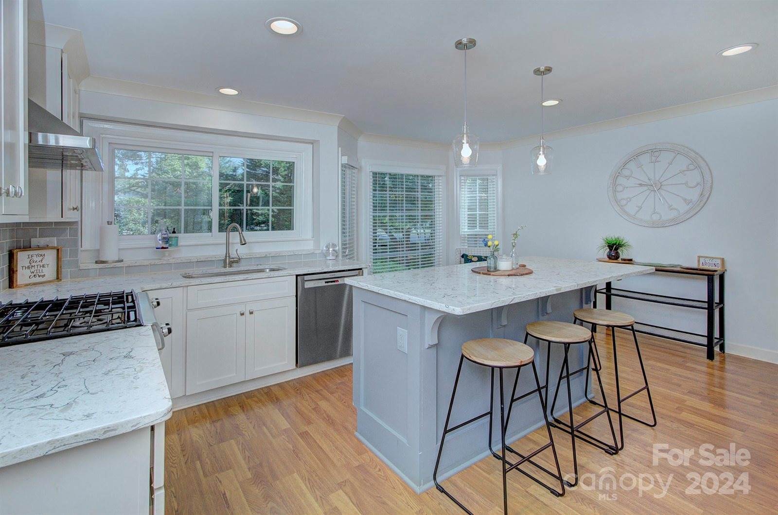 12037 Provincetowne Drive, Charlotte, NC 28277