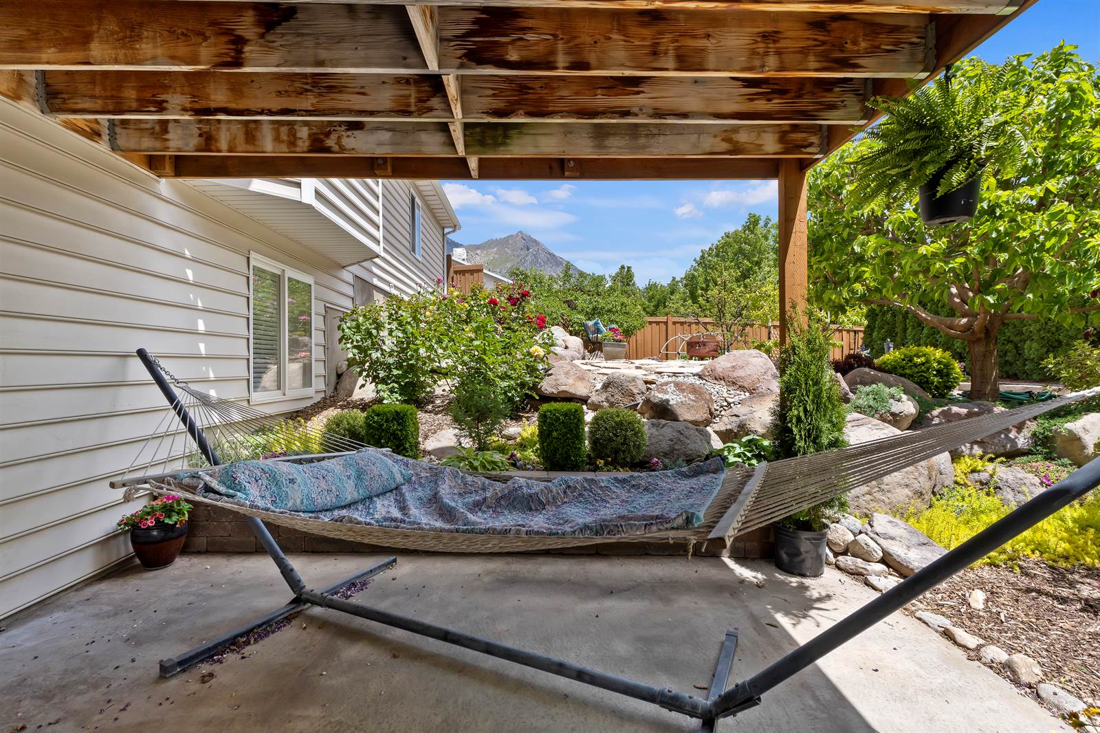 4793 West Country Club Dr North, Highland, UT 84003