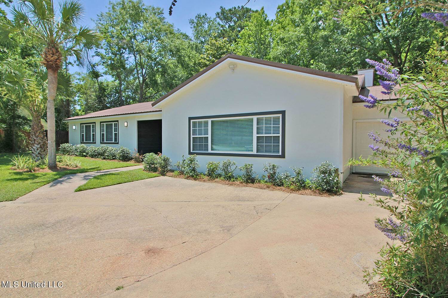 105 Linwood Cove, Ocean Springs, MS 39564