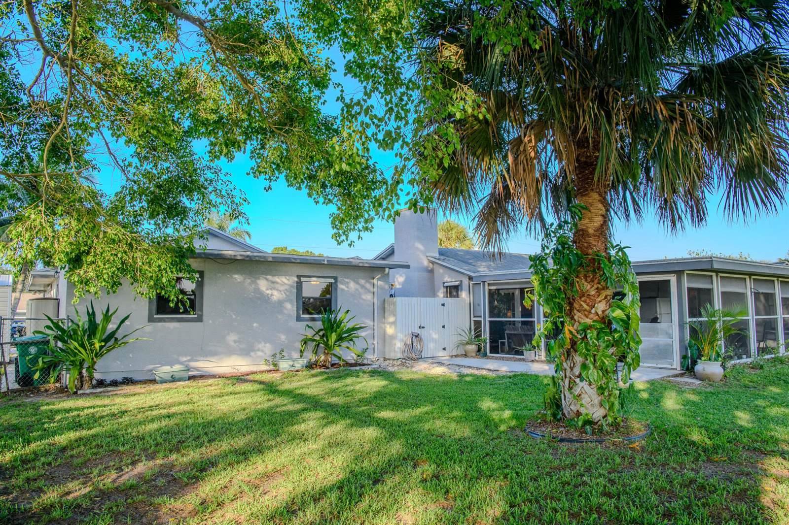 536 SW Aster Road, Port Saint Lucie, FL 34953