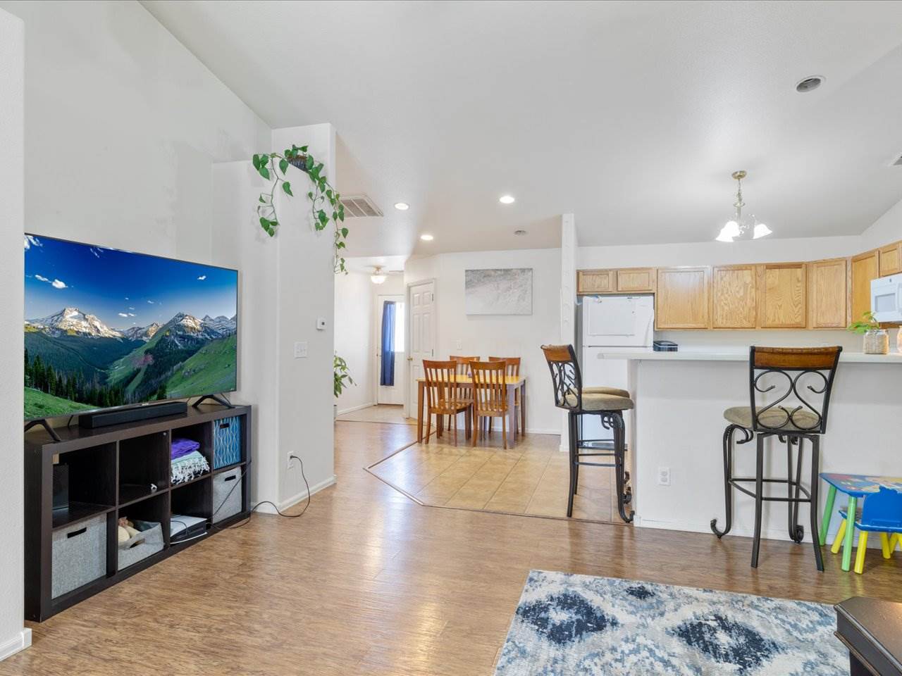 3242 Meadows Parkway, #A & B, Montrose, CO 81401