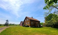 576 Kenduskeag Levant Road, Kenduskeag, ME 04450