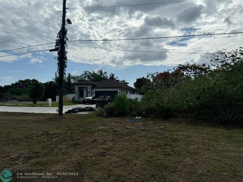 2630 NW 20th Ave, Oakland Park, FL 33311