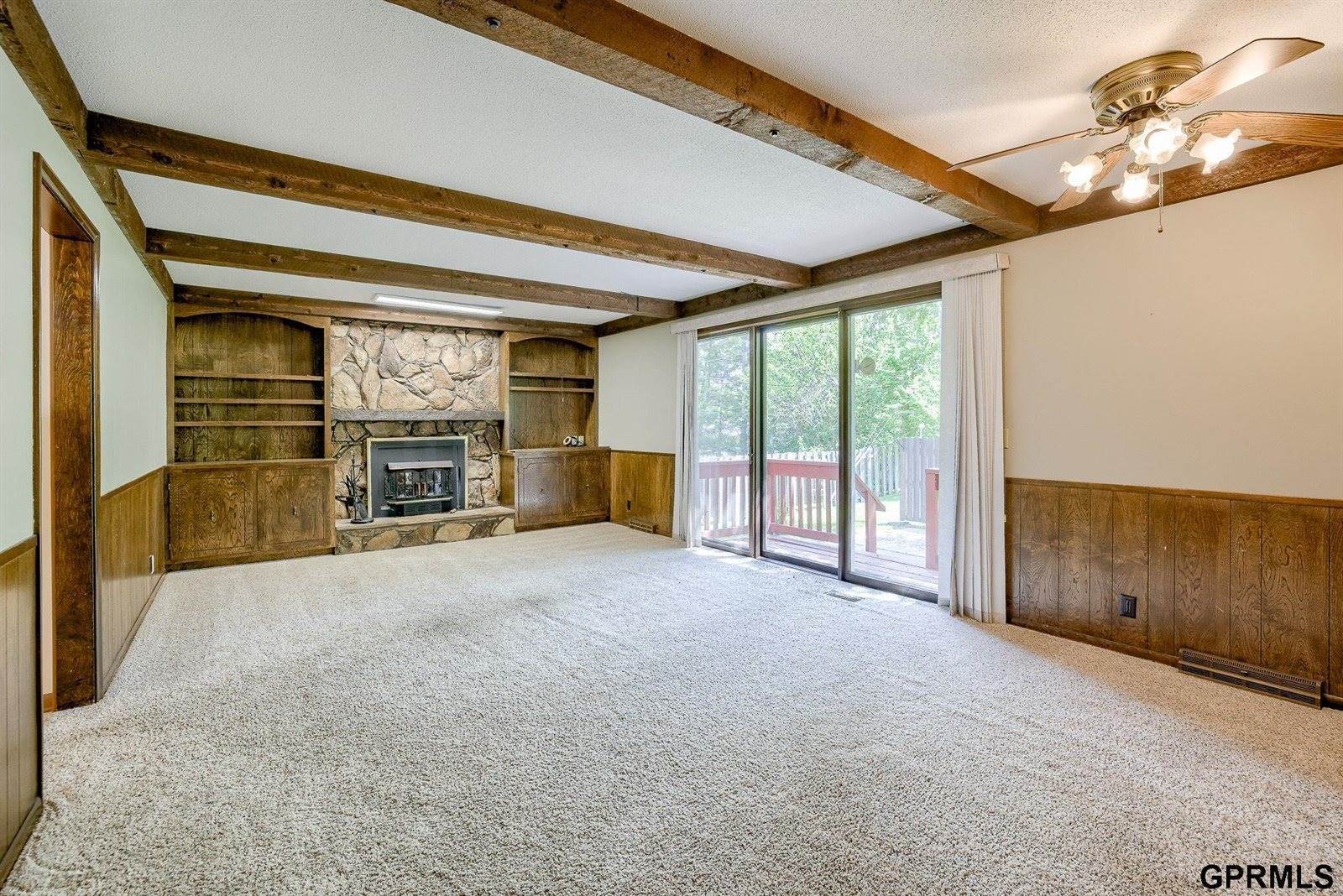 11625 Burke Street, Omaha, NE 68154