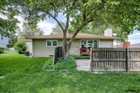 11625 Burke Street, Omaha, NE 68154