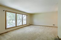 11625 Burke Street, Omaha, NE 68154