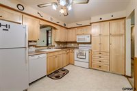 11625 Burke Street, Omaha, NE 68154