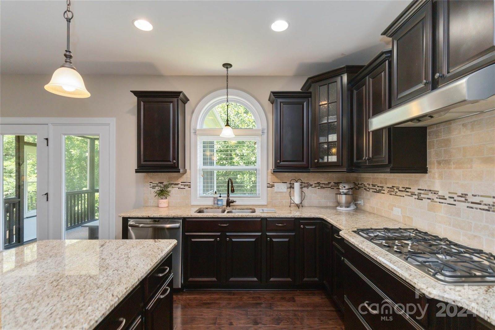 425 Deer Brush Lane, Waxhaw, NC 28173