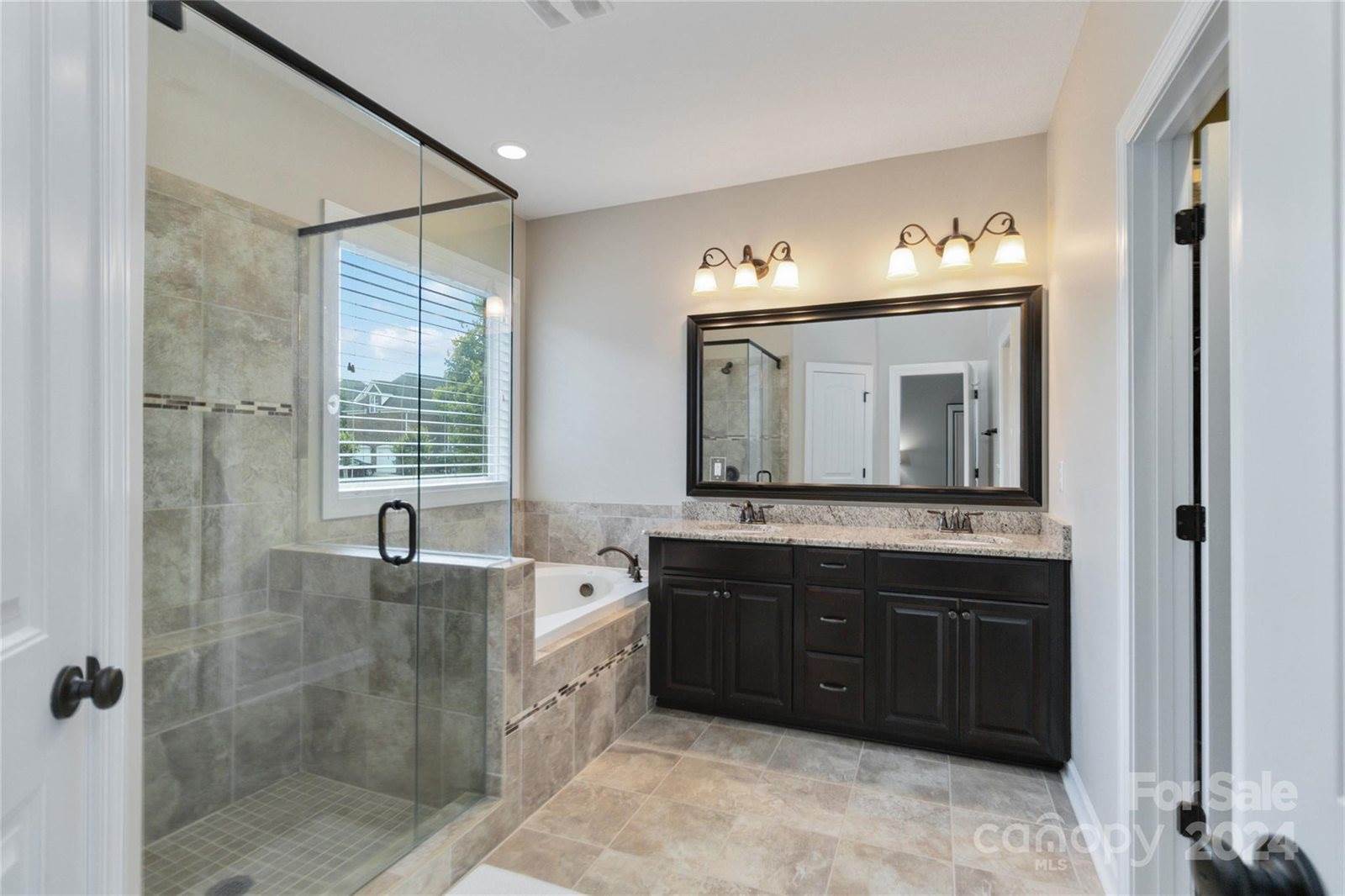 425 Deer Brush Lane, Waxhaw, NC 28173