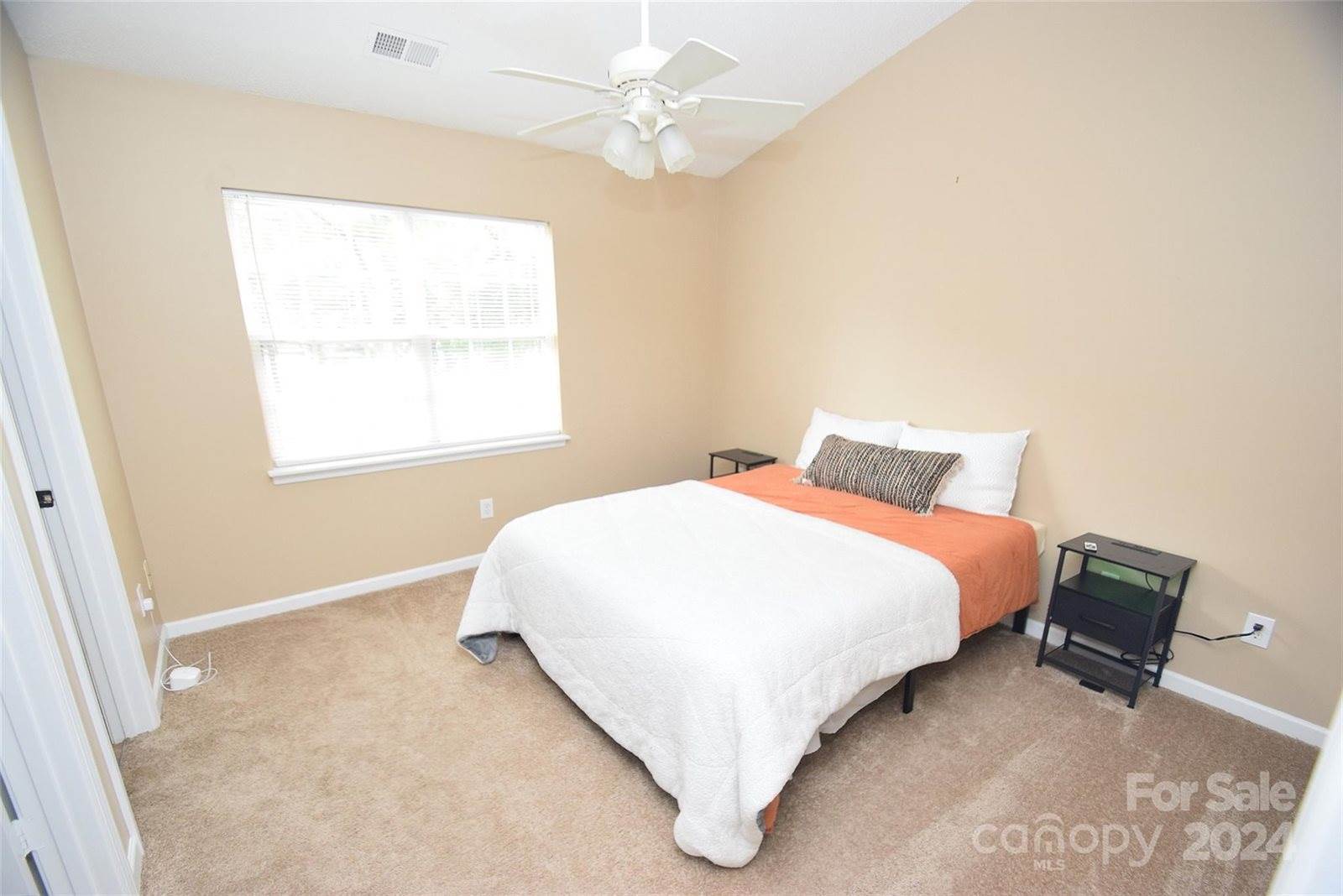 1868 Birch Heights Court, Charlotte, NC 28213