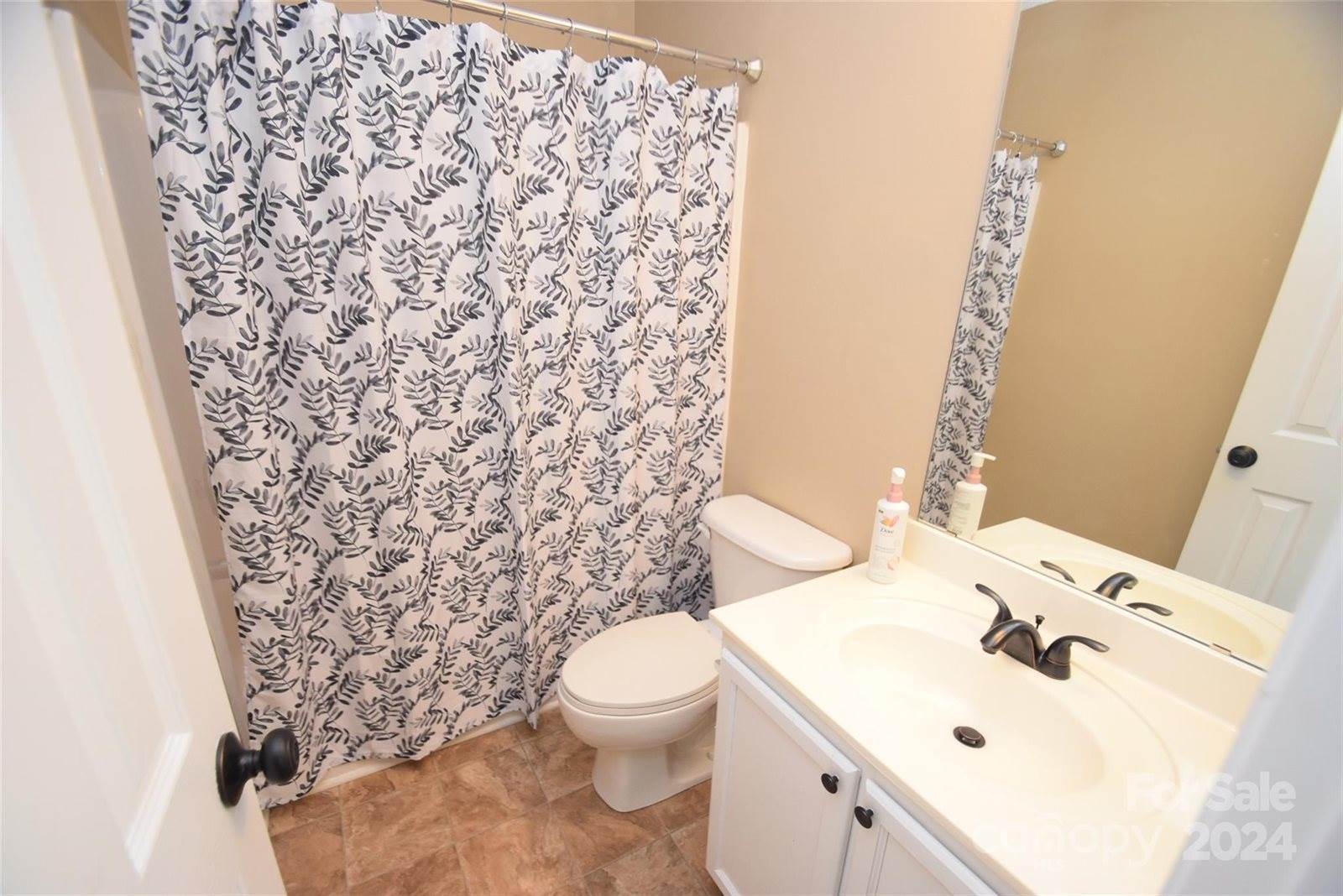 1868 Birch Heights Court, Charlotte, NC 28213