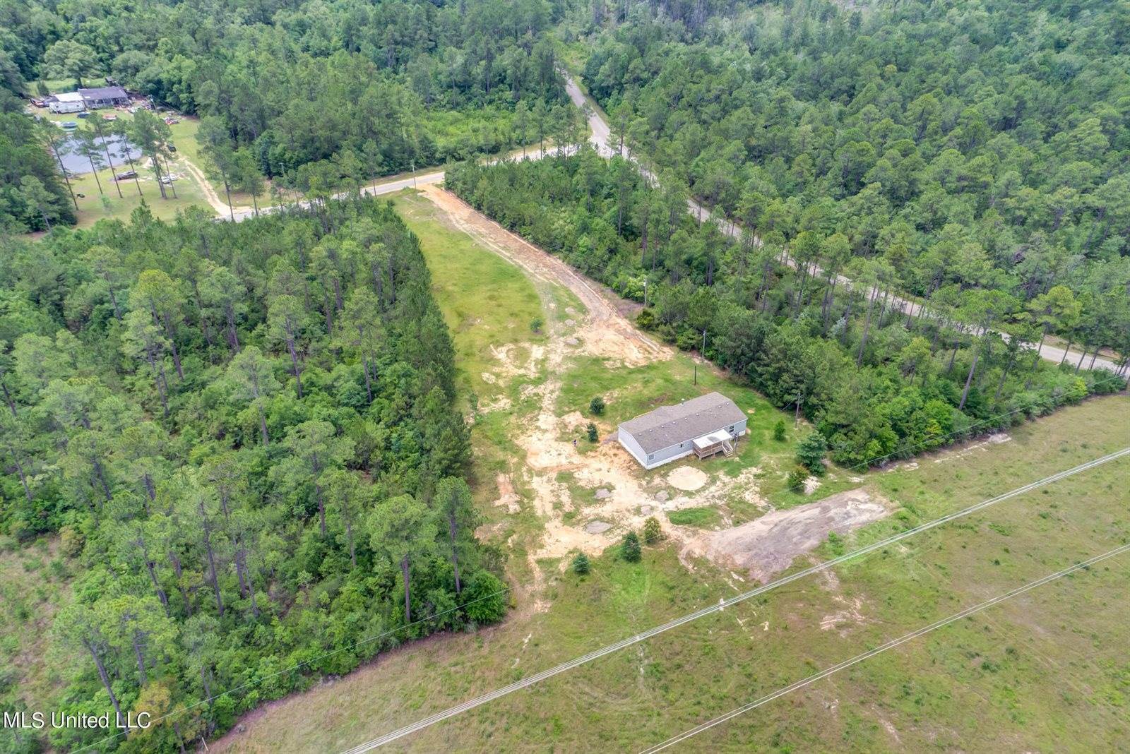 21255 Bell Creek Road, Perkinston, MS 39573
