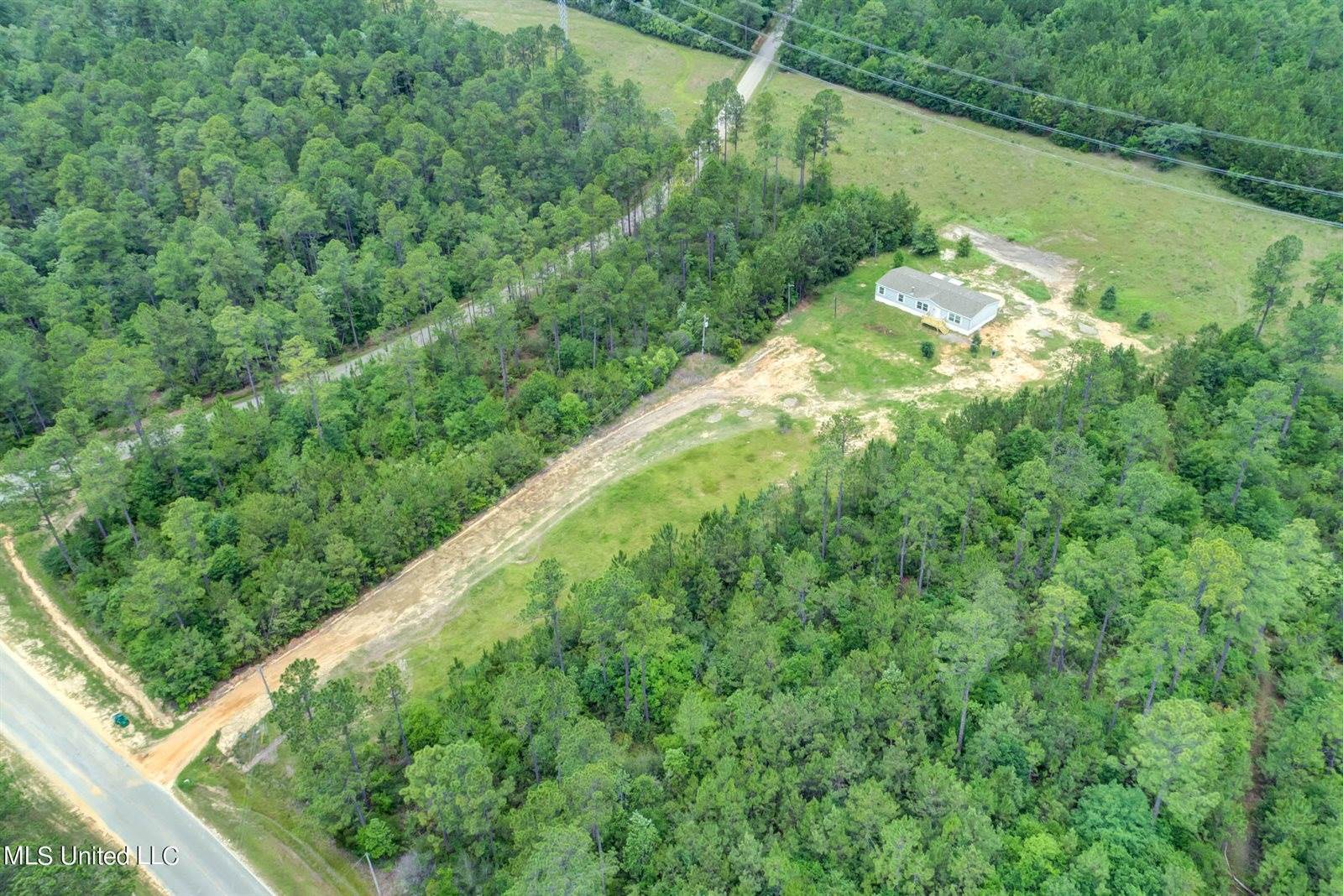 21255 Bell Creek Road, Perkinston, MS 39573