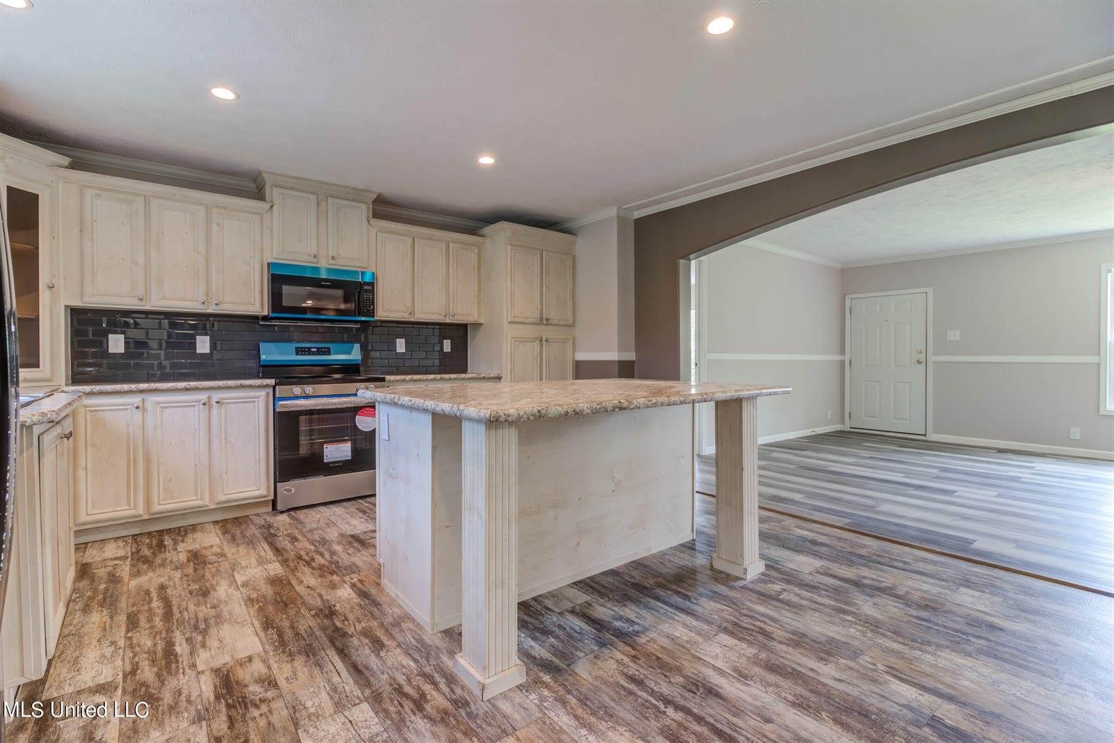 21255 Bell Creek Road, Perkinston, MS 39573