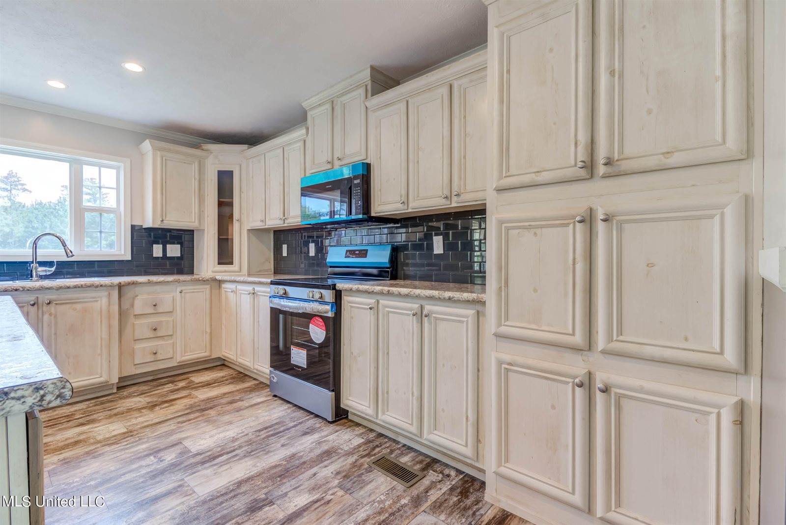 21255 Bell Creek Road, Perkinston, MS 39573