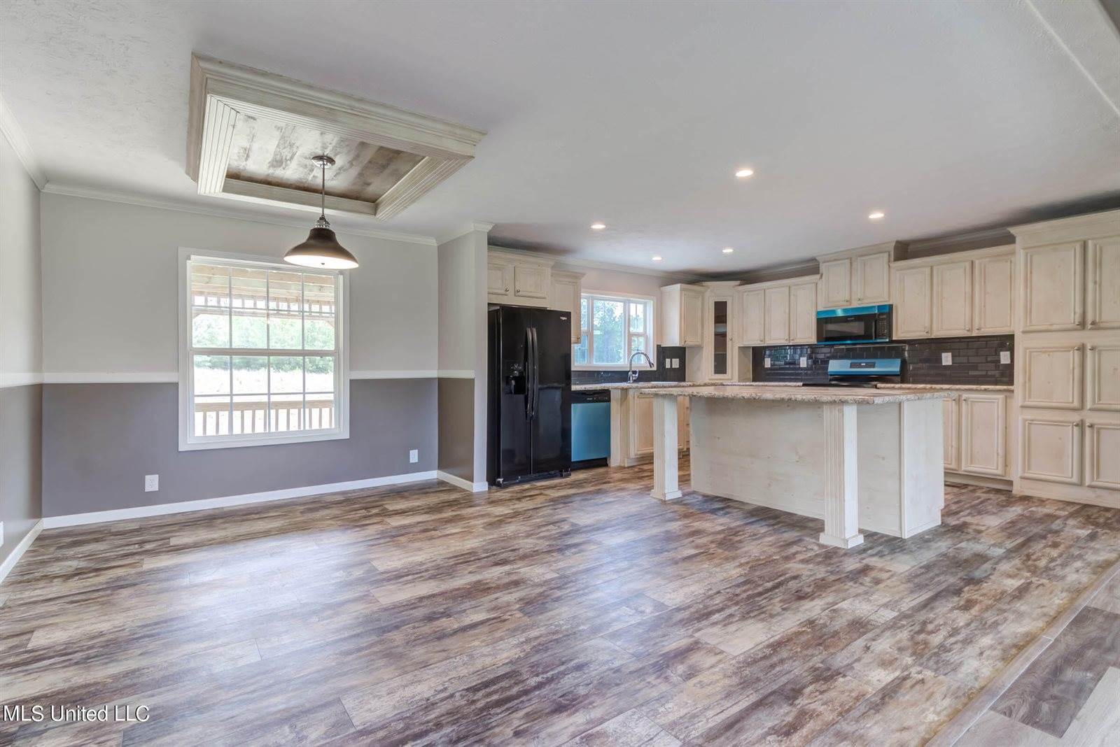 21255 Bell Creek Road, Perkinston, MS 39573