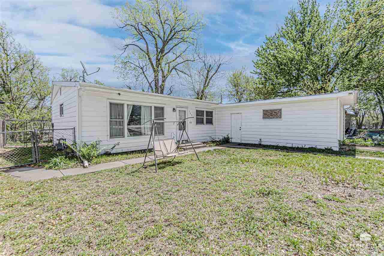 509 South Garfield St, Junction City, KS 66441