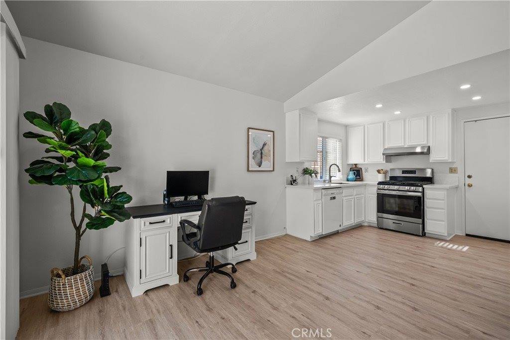 28484 Victoria Road, Castaic, CA 91384