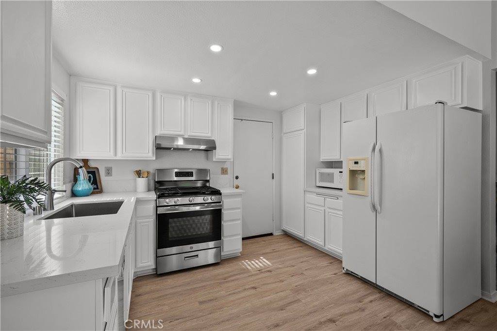 28484 Victoria Road, Castaic, CA 91384