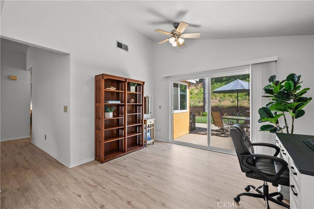 28484 Victoria Road, Castaic, CA 91384