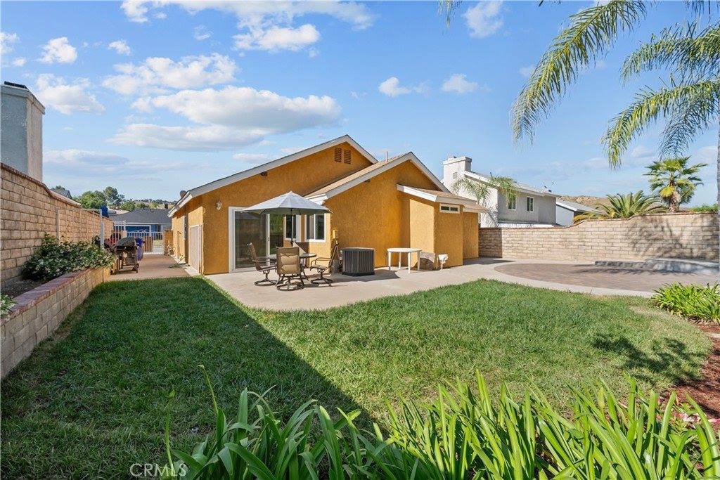 28484 Victoria Road, Castaic, CA 91384