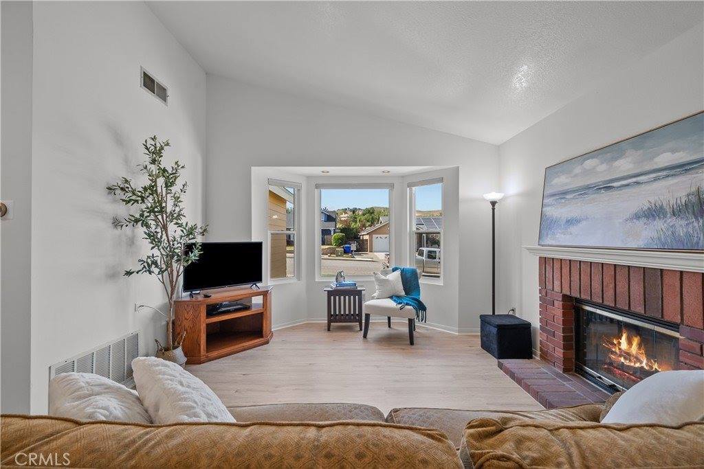 28484 Victoria Road, Castaic, CA 91384