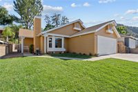 28484 Victoria Road, Castaic, CA 91384