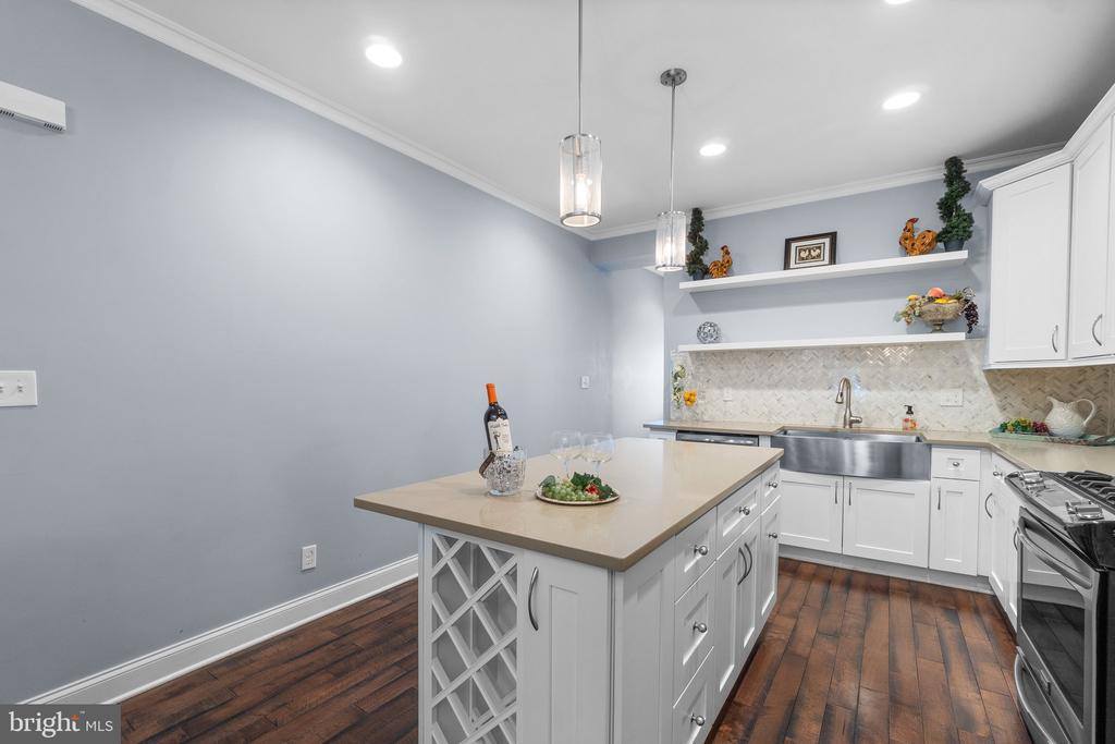 108 South Clinton Street, Baltimore, MD 21224