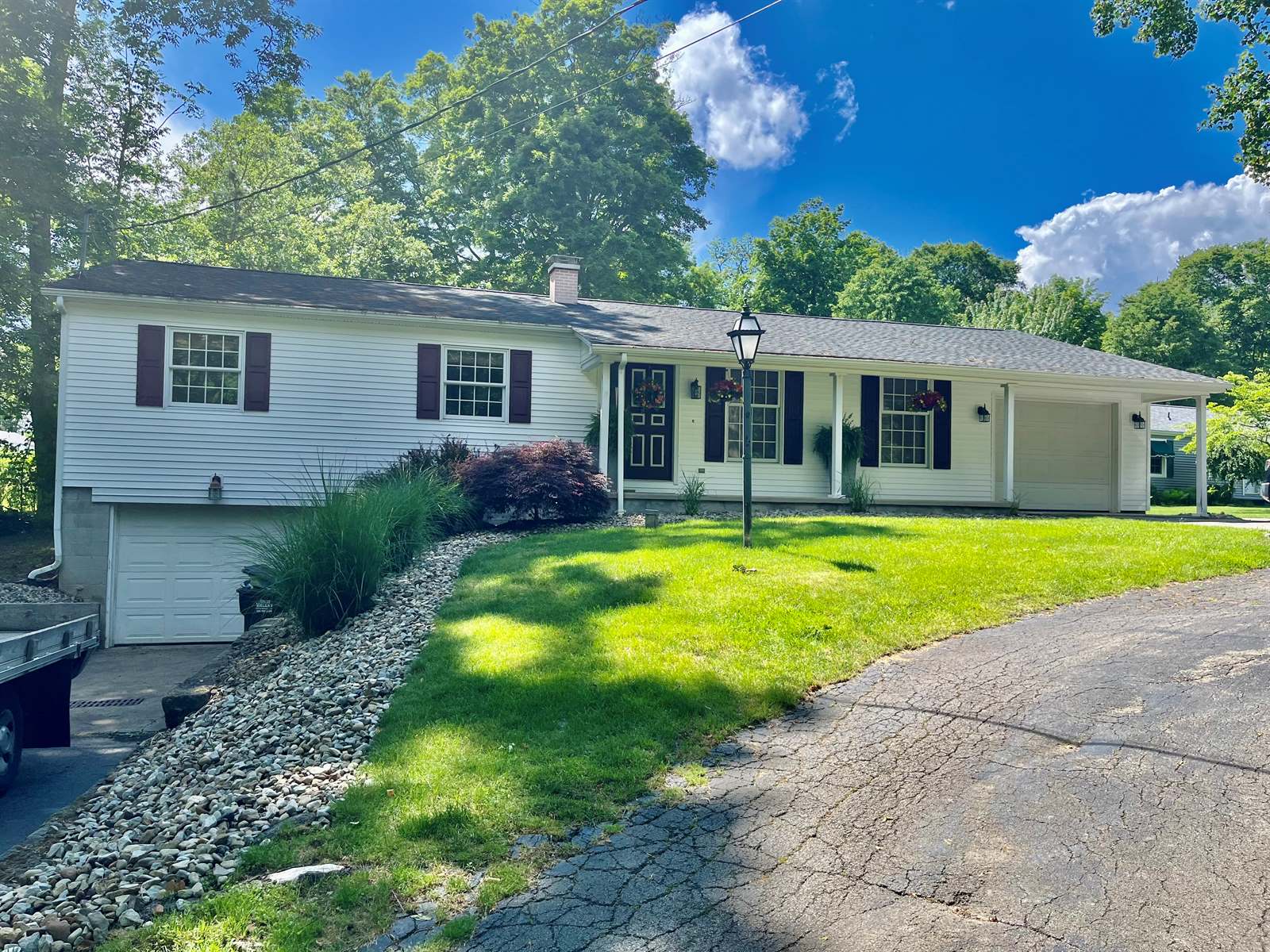 9962 sena lane, poland, OH 44514