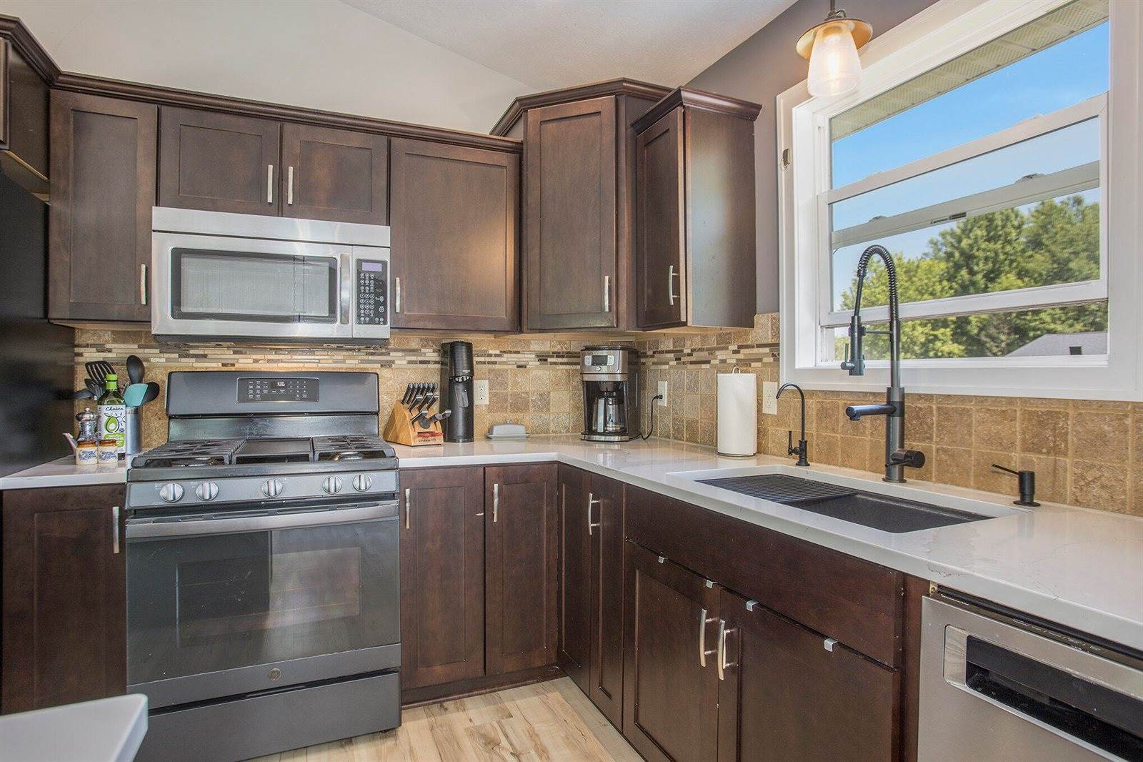 4379 Oakland Hills Drive, Dorr, MI 49323