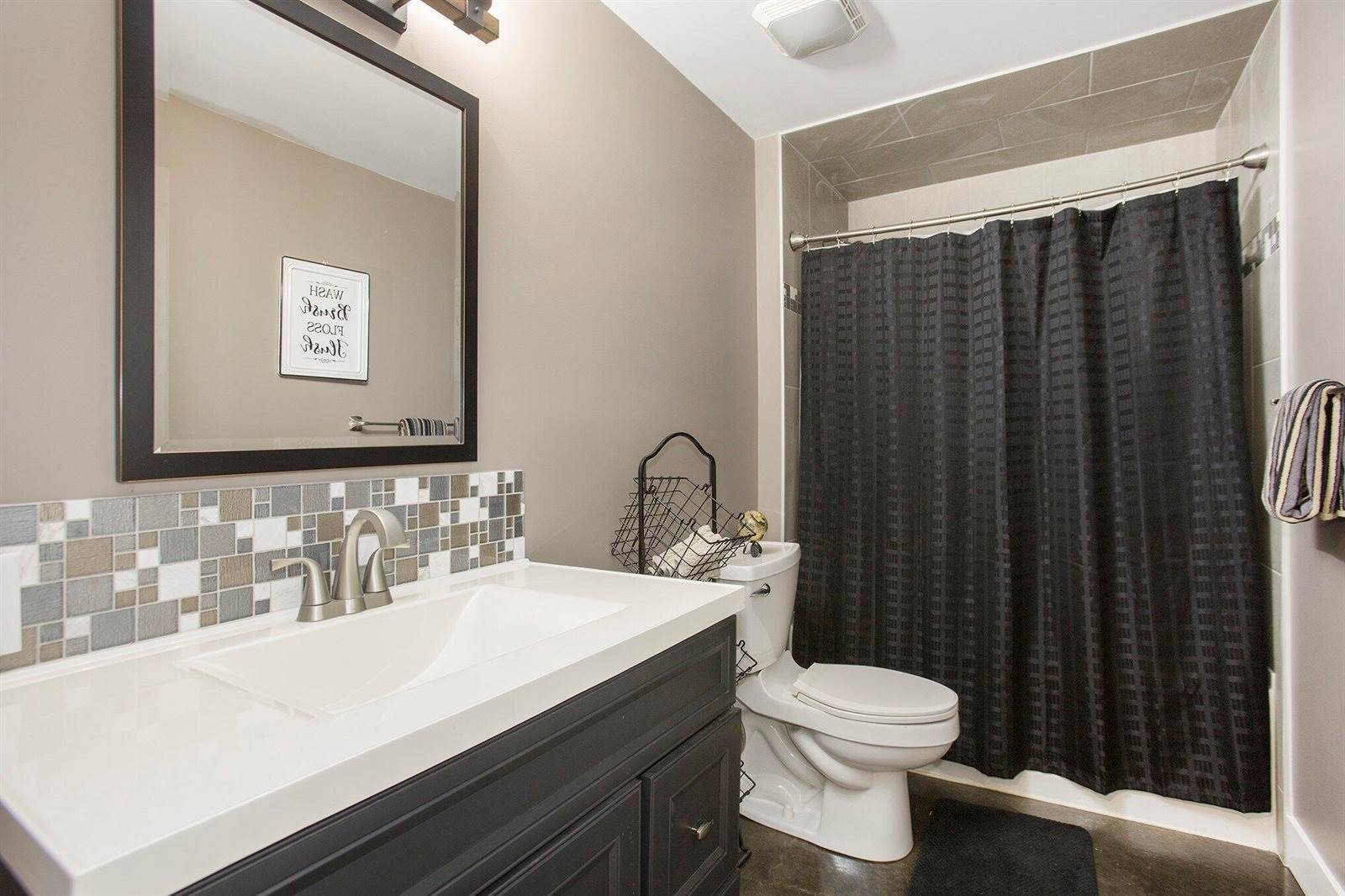 4379 Oakland Hills Drive, Dorr, MI 49323