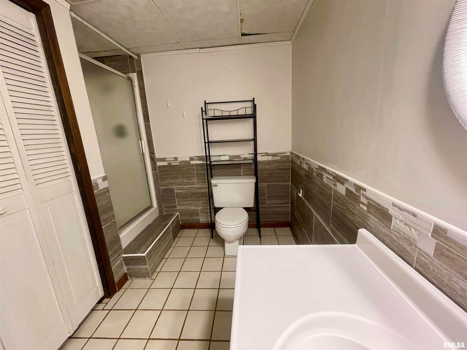 1102 27TH Avenue Court, Silvis, IL 61282