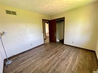 1102 27TH Avenue Court, Silvis, IL 61282