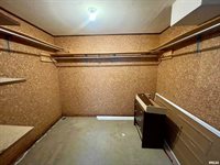 1102 27TH Avenue Court, Silvis, IL 61282