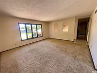 1102 27TH Avenue Court, Silvis, IL 61282