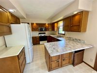 1102 27TH Avenue Court, Silvis, IL 61282