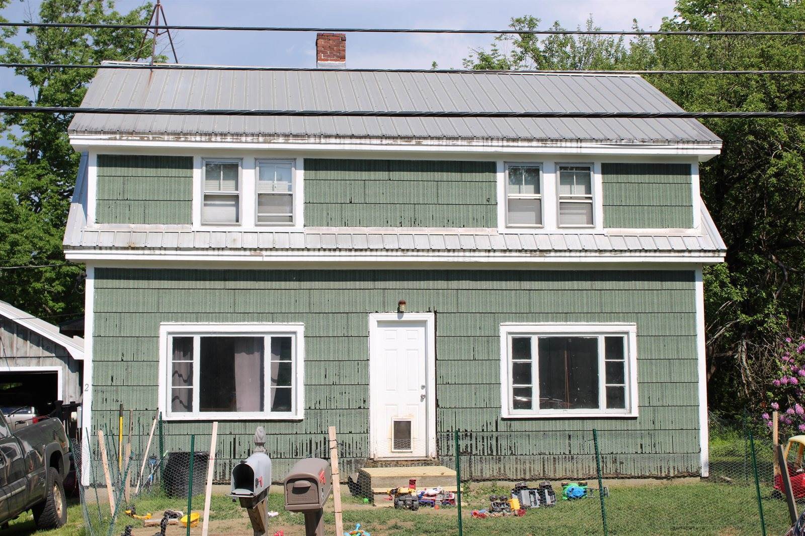 28 Dartmouth Street, Skowhegan, ME 04976